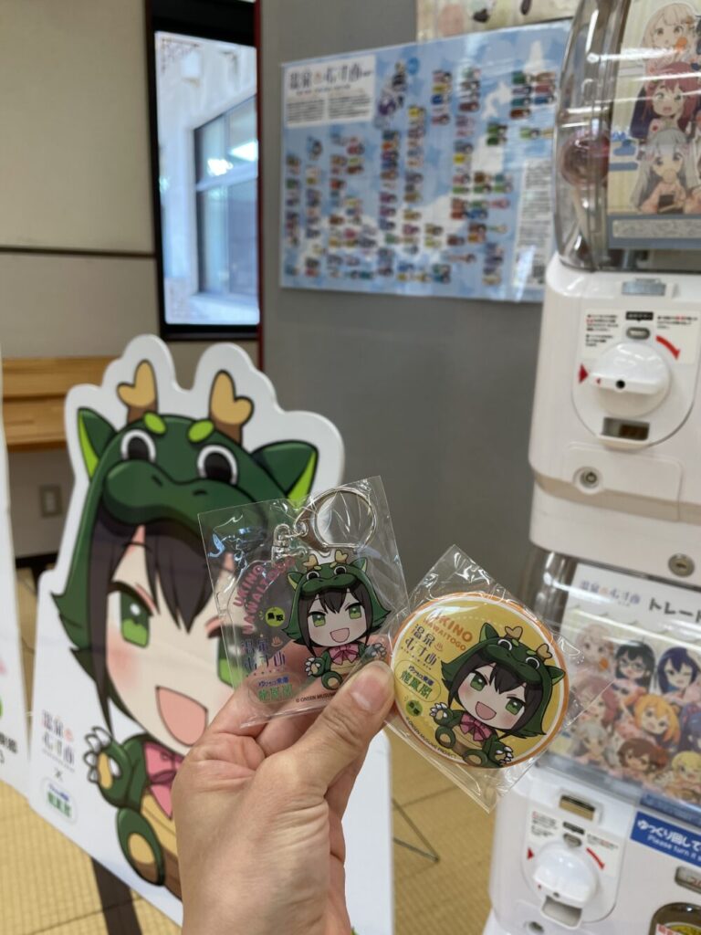 西日本初！温泉むすめのトレード缶バッジガチャが「ゆアシス東郷 龍鳳