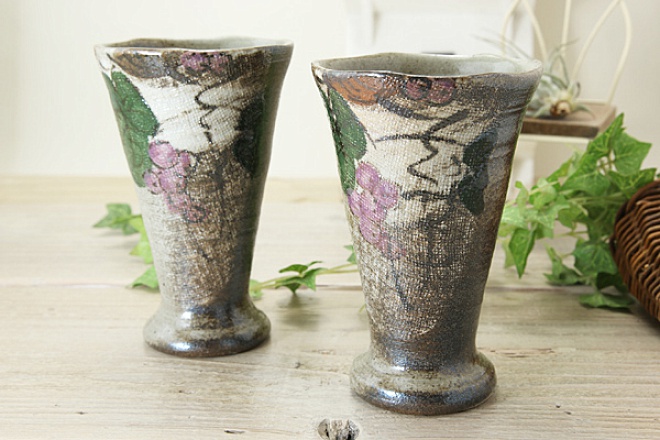 ぶどう模様の器 | 益子焼窯元よこやま