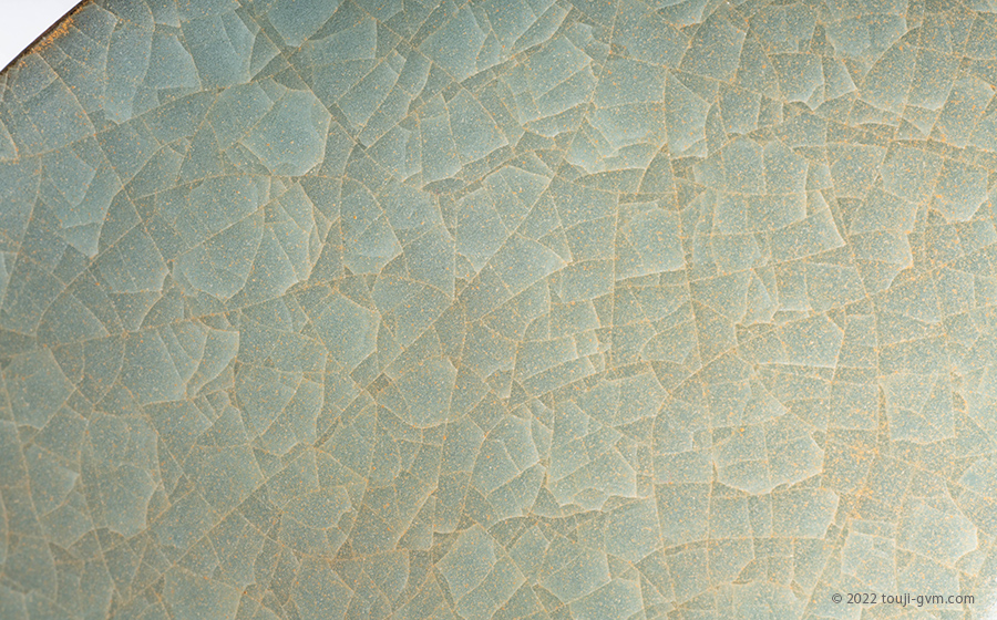 宋代 青磁斗笠碗 – Celadon Tea Bowl with Ice crack | 陶磁オンライン