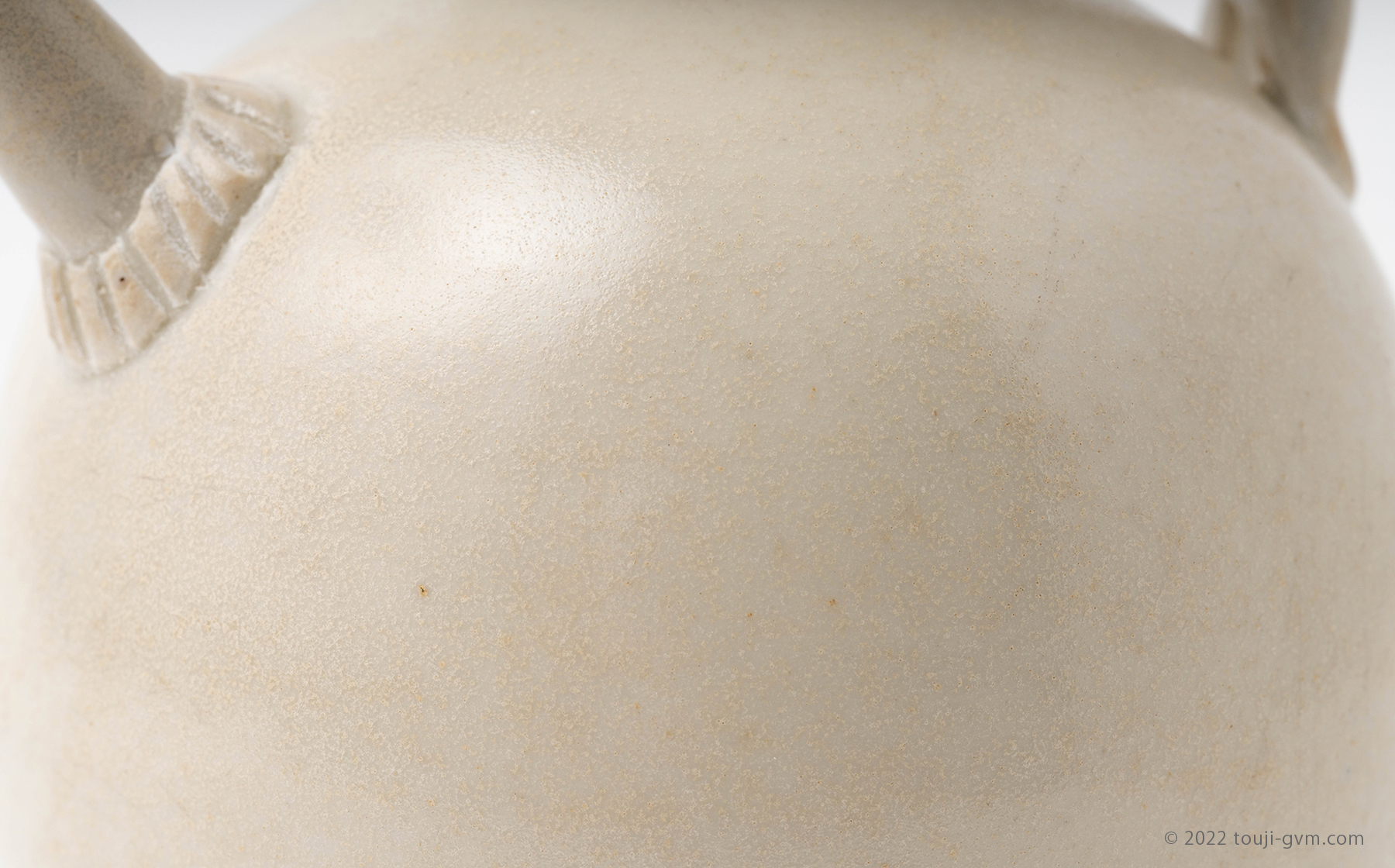 白磁（はくじ）とは｜景徳鎮や定窯の中国白磁、李朝白磁、日本の白磁の