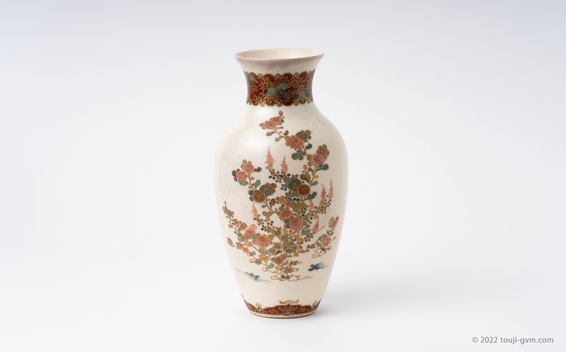 薩摩焼（さつまやき）とは｜白薩摩と黒薩摩の違い、特徴や歴史を解説