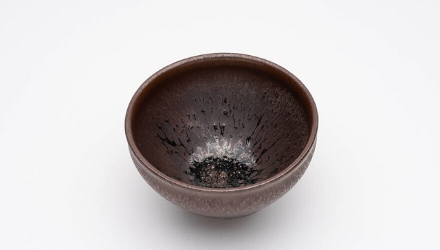 古美術・陶磁器】天目茶碗とは？特徴について | 陶磁オンライン美術館