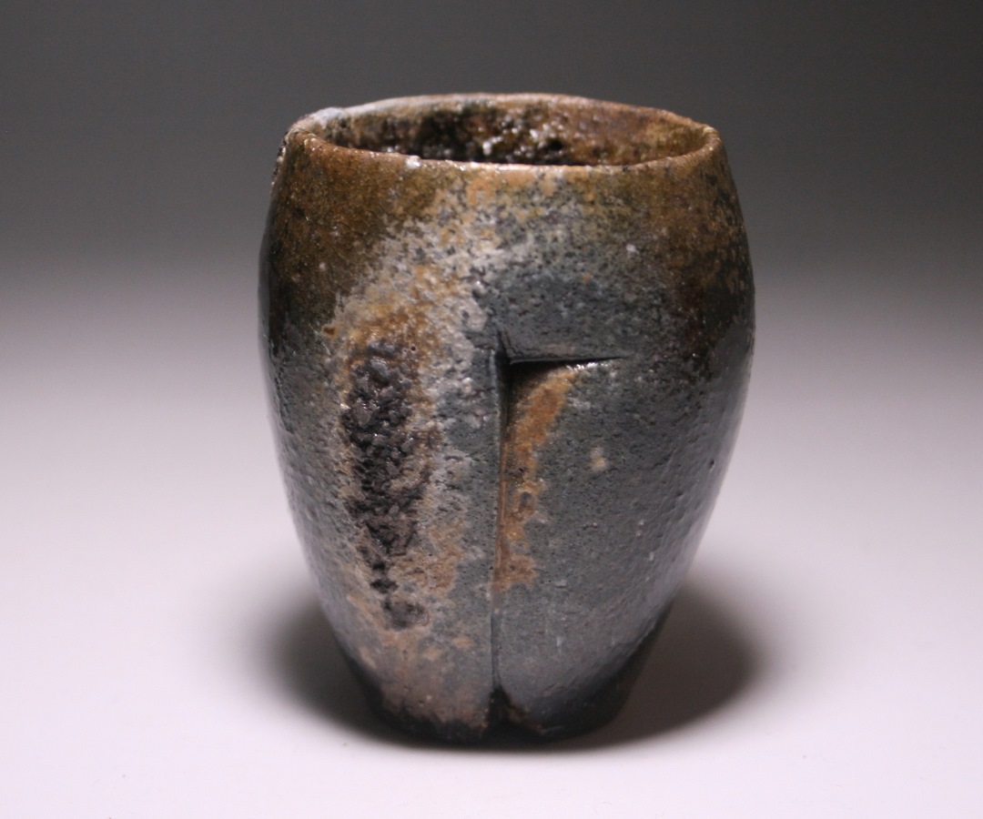 大岩智之 作 「黒酒呑」 ～備前焼専門卸小売店 川口陶楽苑～