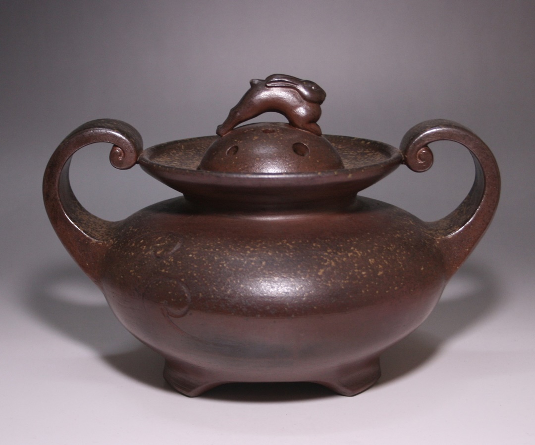 西村春湖 作 「備前窯波兎香炉」 ～備前焼専門卸小売店 川口陶楽苑～