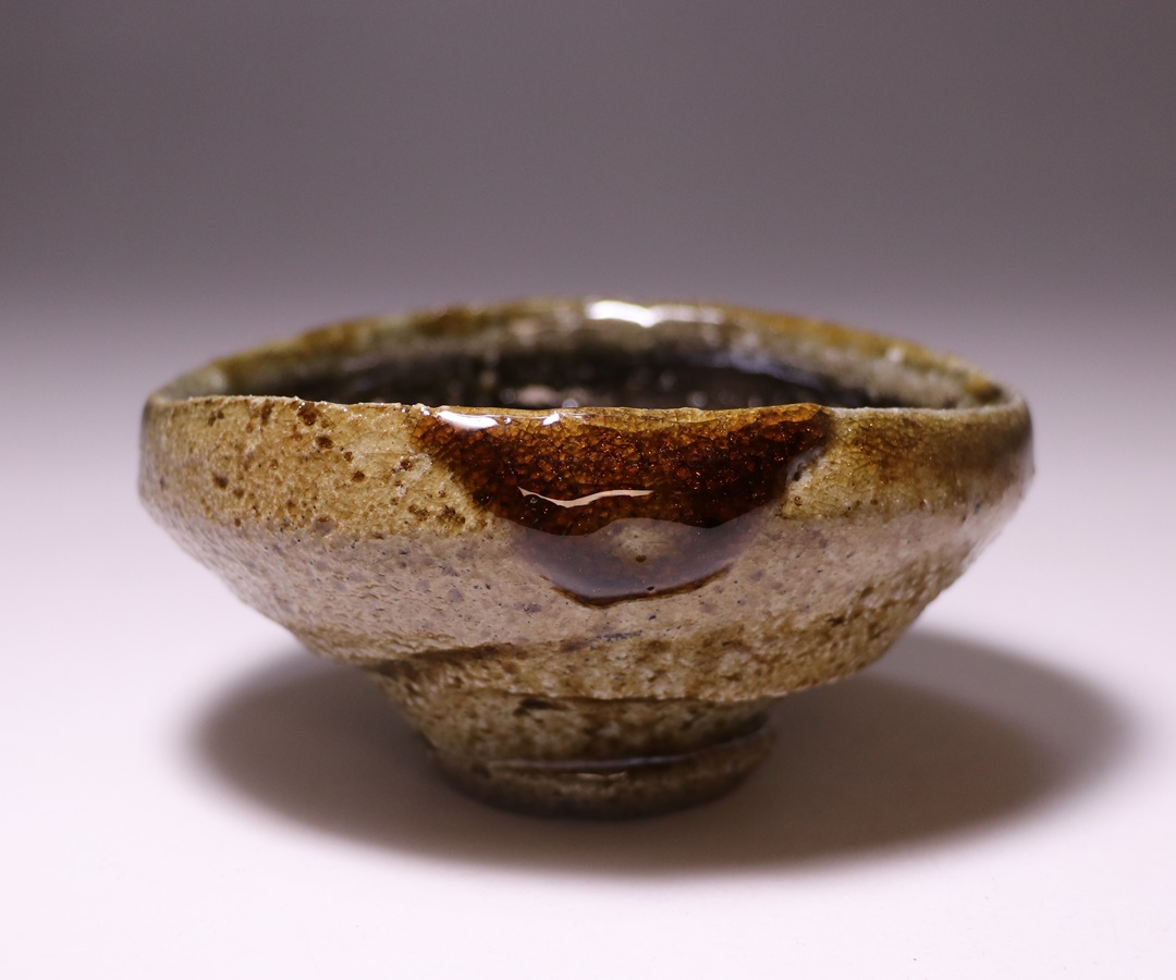 大岩智之 作 「黒酒呑」 ～備前焼専門卸小売店 川口陶楽苑～