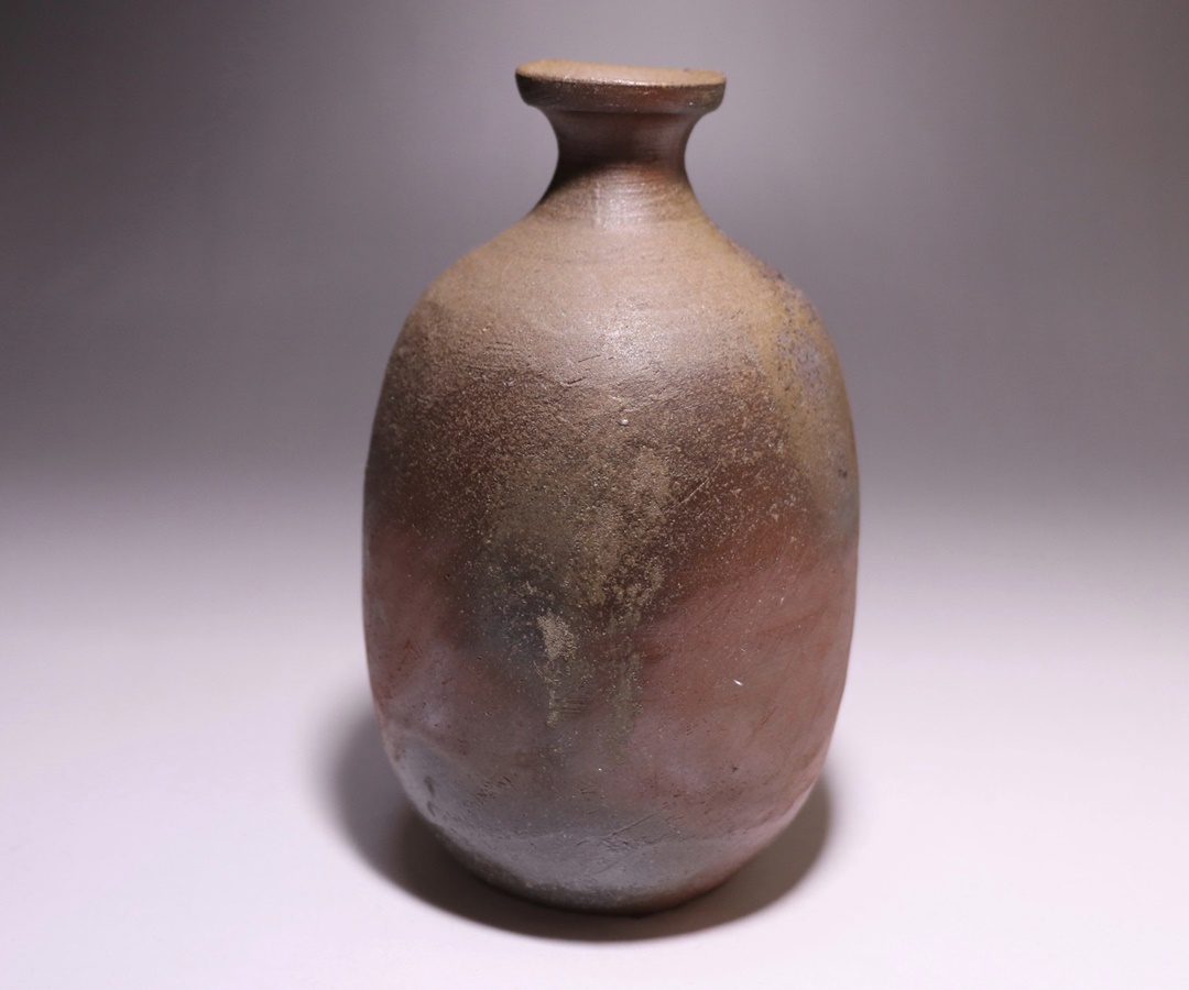 伊勢崎 満 作 「備前徳利」 ～備前焼専門卸小売店 川口陶楽苑～