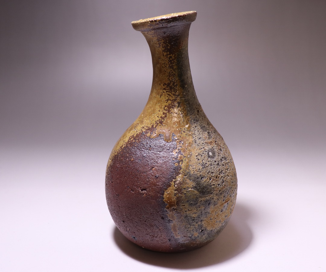 相賀真志郎 作 「備前鶴首」 ～備前焼専門卸小売店 川口陶楽苑～