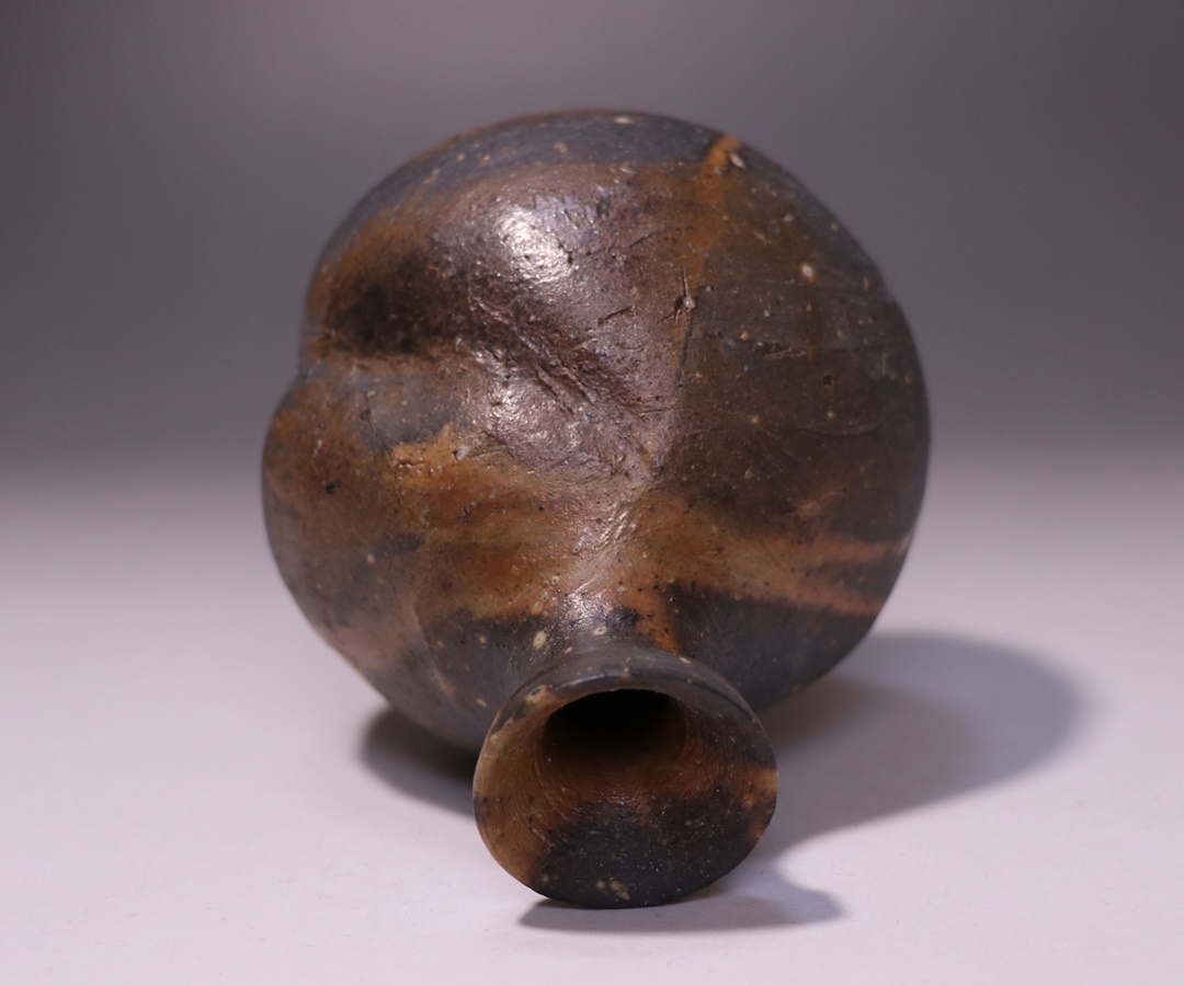 原田拾六 作 「備前火襷徳利」 ～備前焼専門卸小売店 川口陶楽苑～