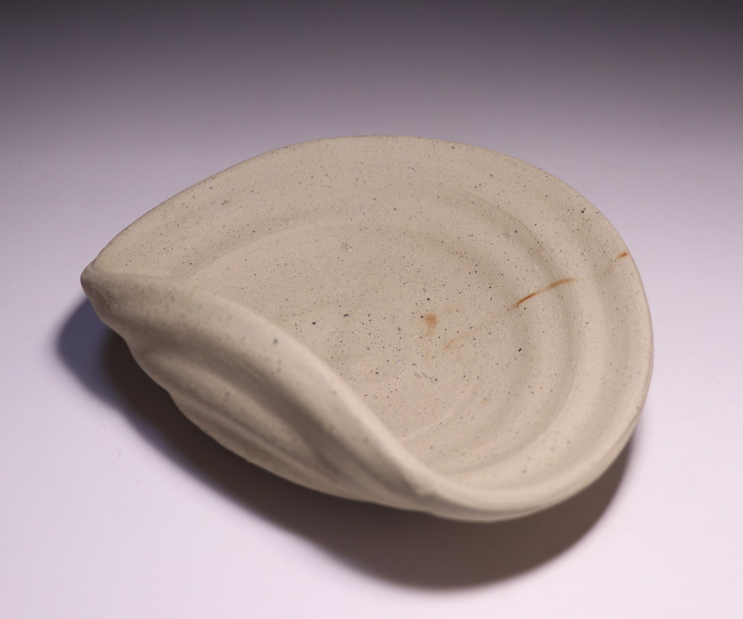 金重有邦 作 「伊部火襷皿(小)」 ～備前焼専門卸小売店 川口陶楽苑～