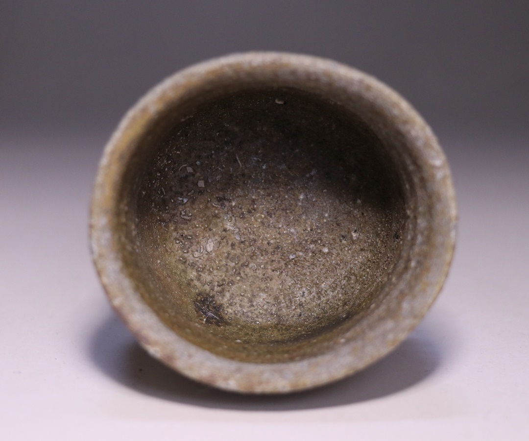 屋代剛右 作 「伊部酒呑」 ～備前焼専門卸小売店 川口陶楽苑～