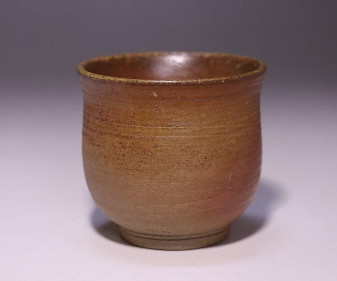 伊勢崎 満 作 「伊部ぐい呑（左馬）」 ～備前焼専門卸小売店 川口陶楽苑～