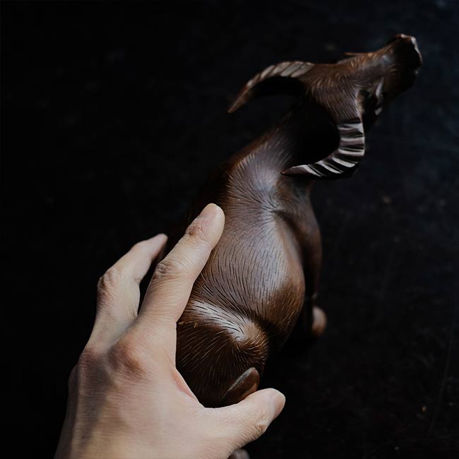 木彫りの水牛 – zakka store towi