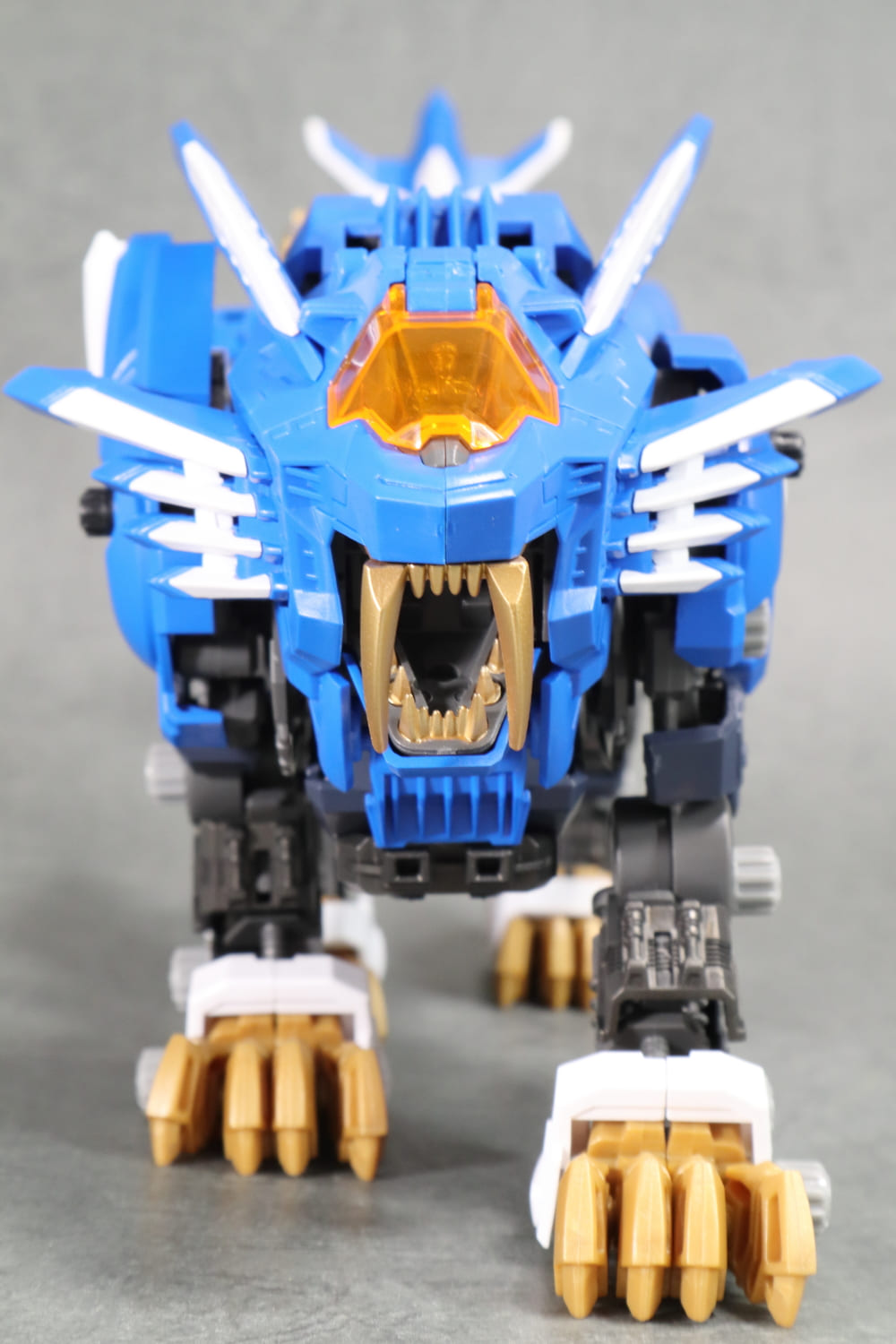 ZOIDS AZ-01 ブレードライガー レビュー | TOYHOUND