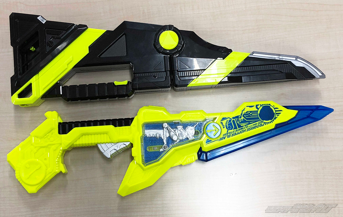 今週末はDXプログライズホッパーブレード発売です！｜仮面ライダー