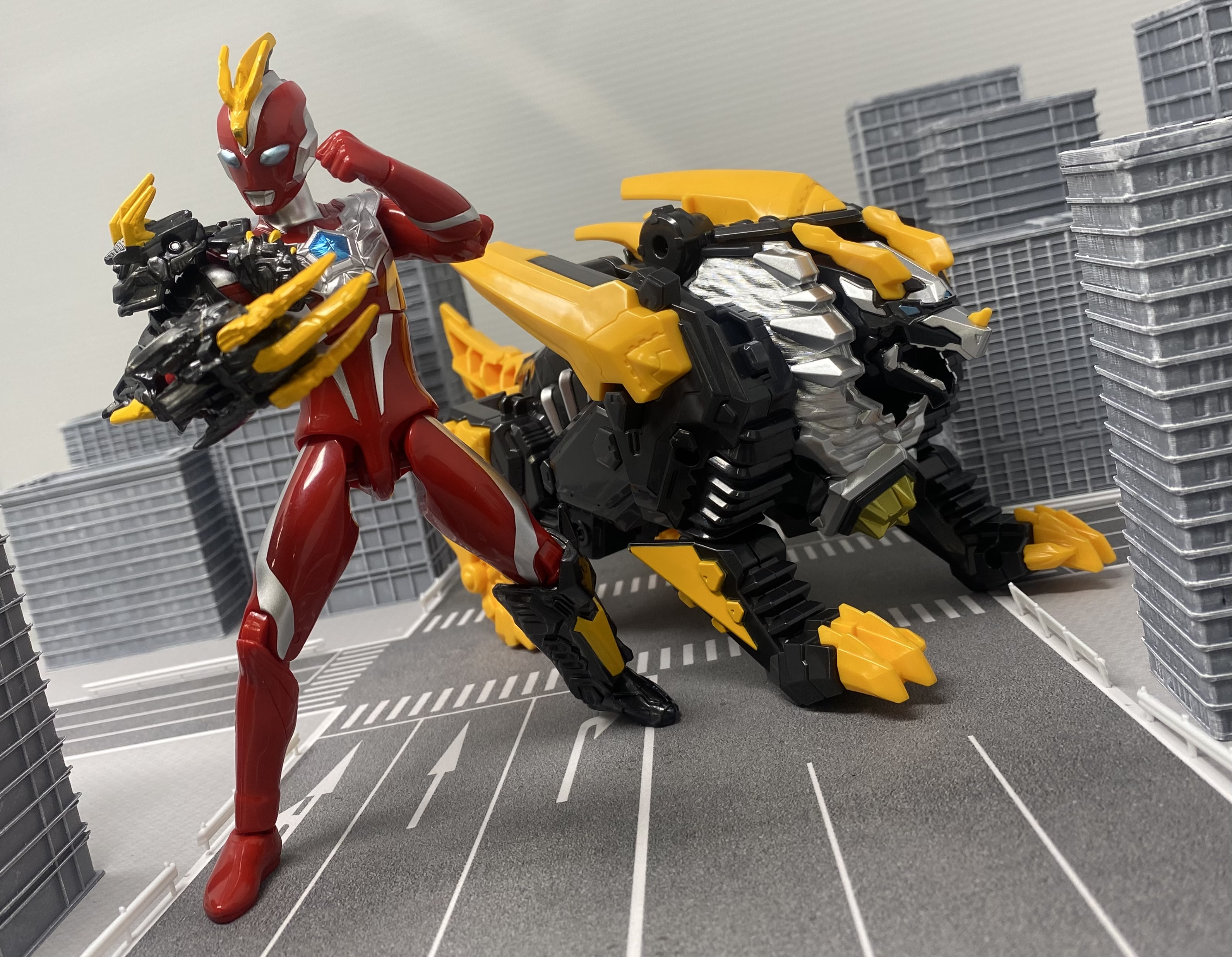 ウルトラマン玩具開発ブログ 88／8月16日発売！二体目のメテオ