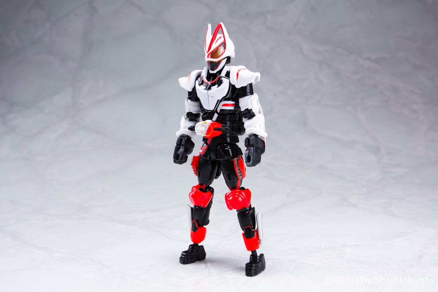 レビュー】リボルブチェンジフィギュア 仮面ライダーギーツ マグナム