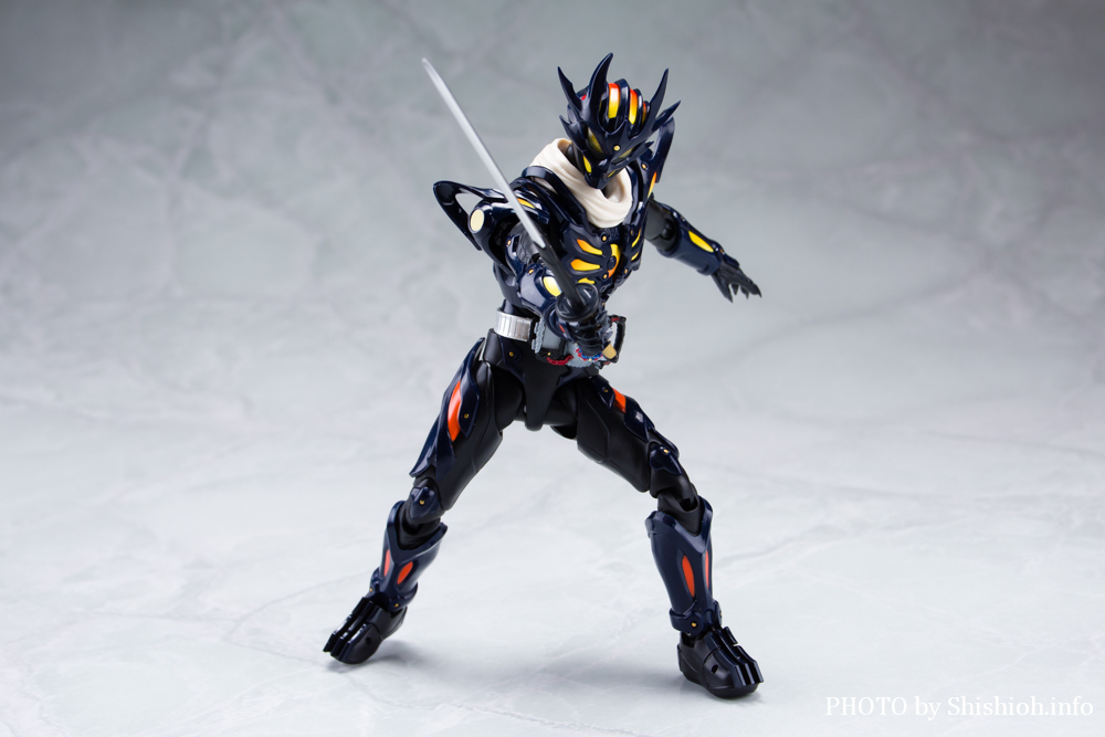 徹底レビュー】S.H.Figuarts 仮面ライダードレッド零式