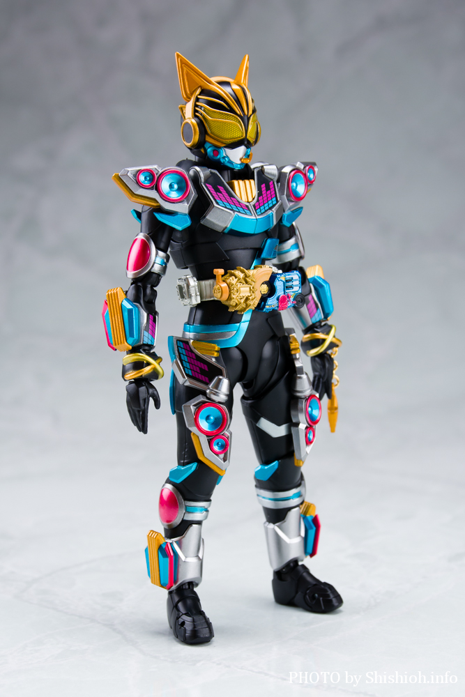 徹底レビュー】S.H.Figuarts 仮面ライダーナーゴ フィーバービートフォーム