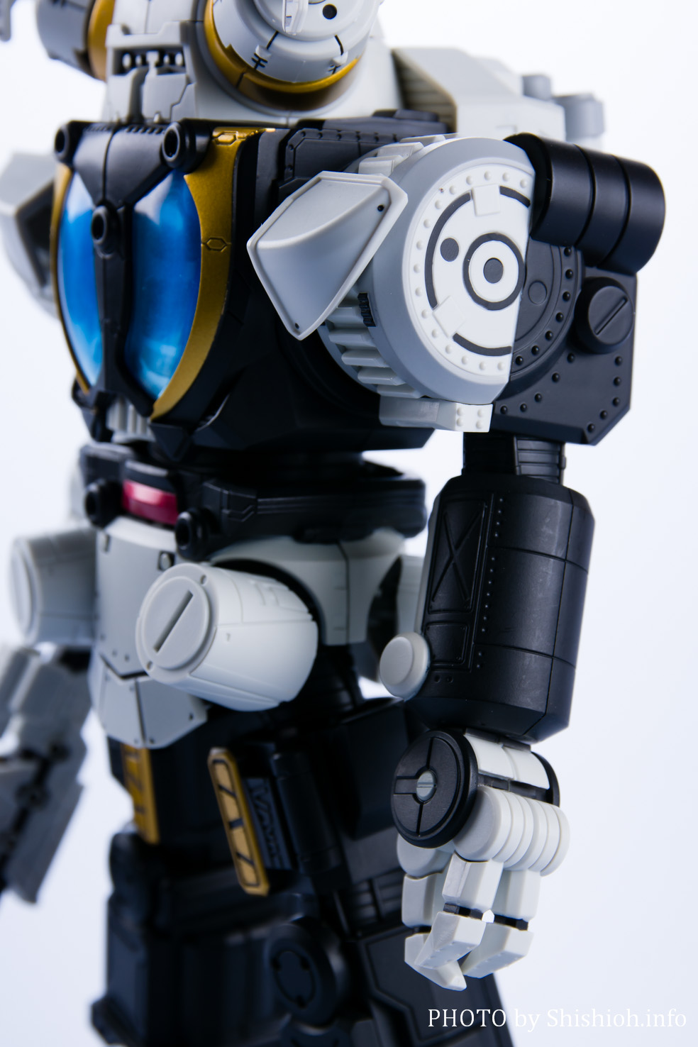 レビュー】S.H.Figuarts 対怪獣特殊空挺機甲3号機 キングジョー