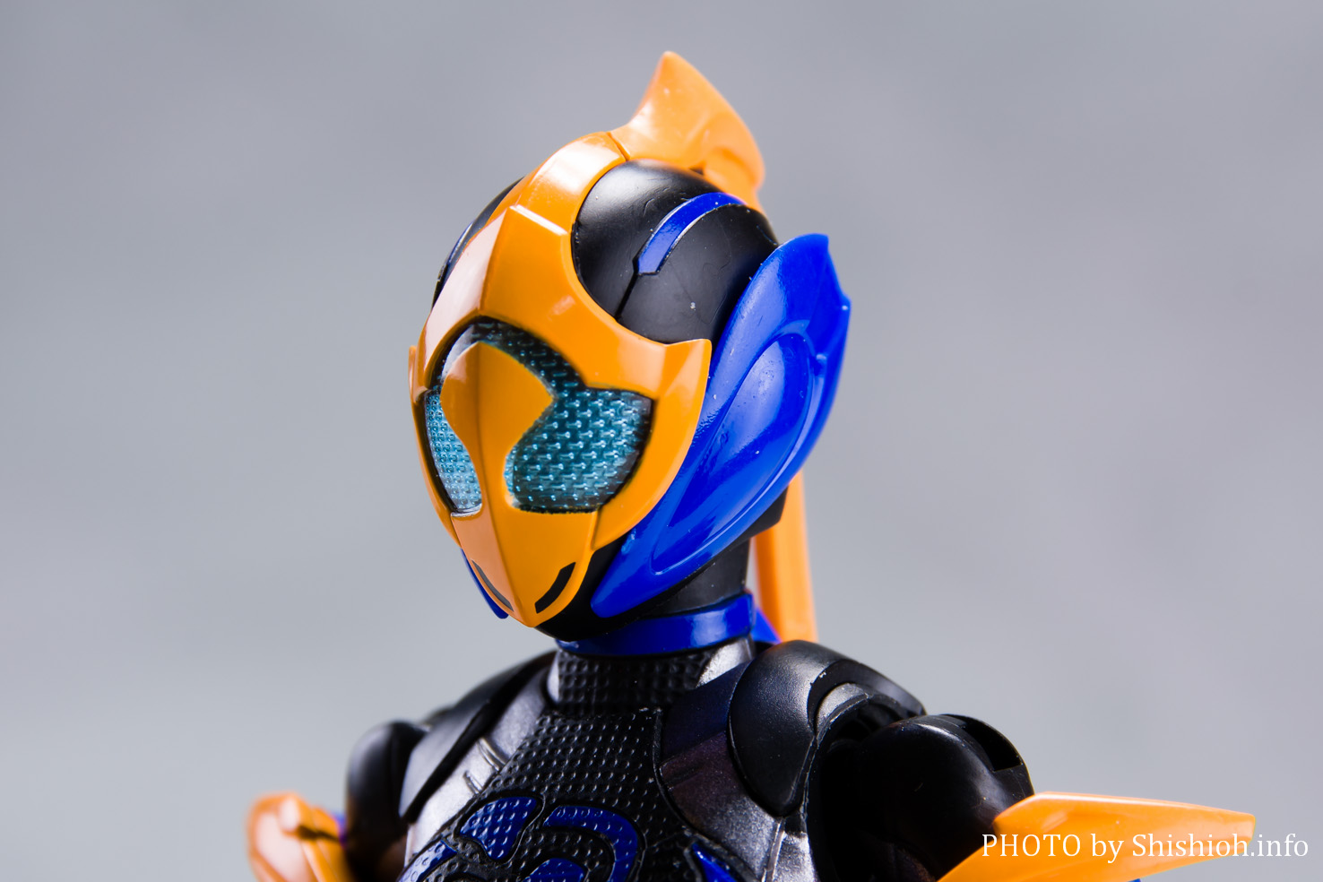 レビュー】S.H.Figuarts 仮面ライダージャンヌ コブラゲノム＆ラブコフ