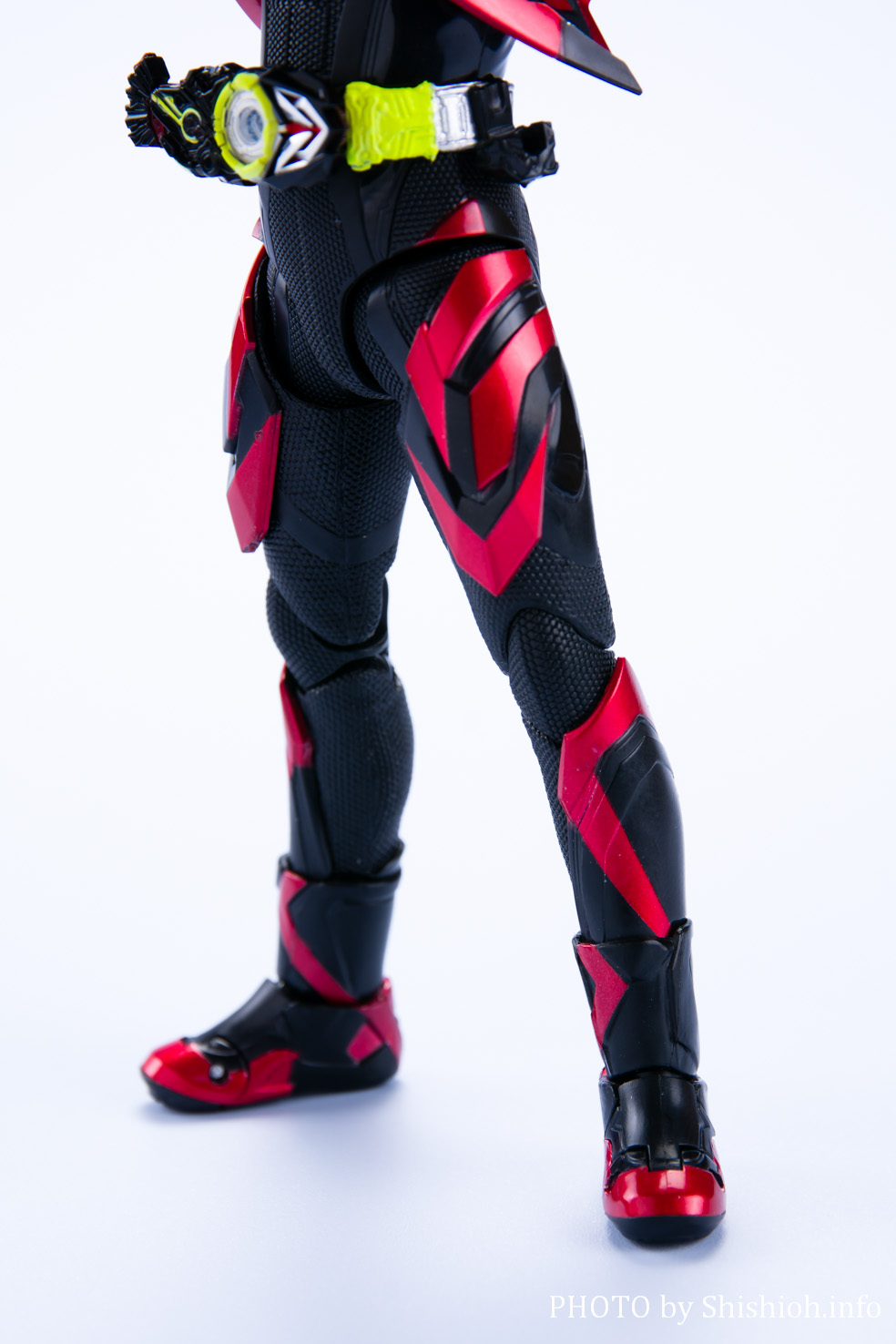 レビュー】S.H.Figuarts 仮面ライダーゼロワン ヘルライジングホッパー