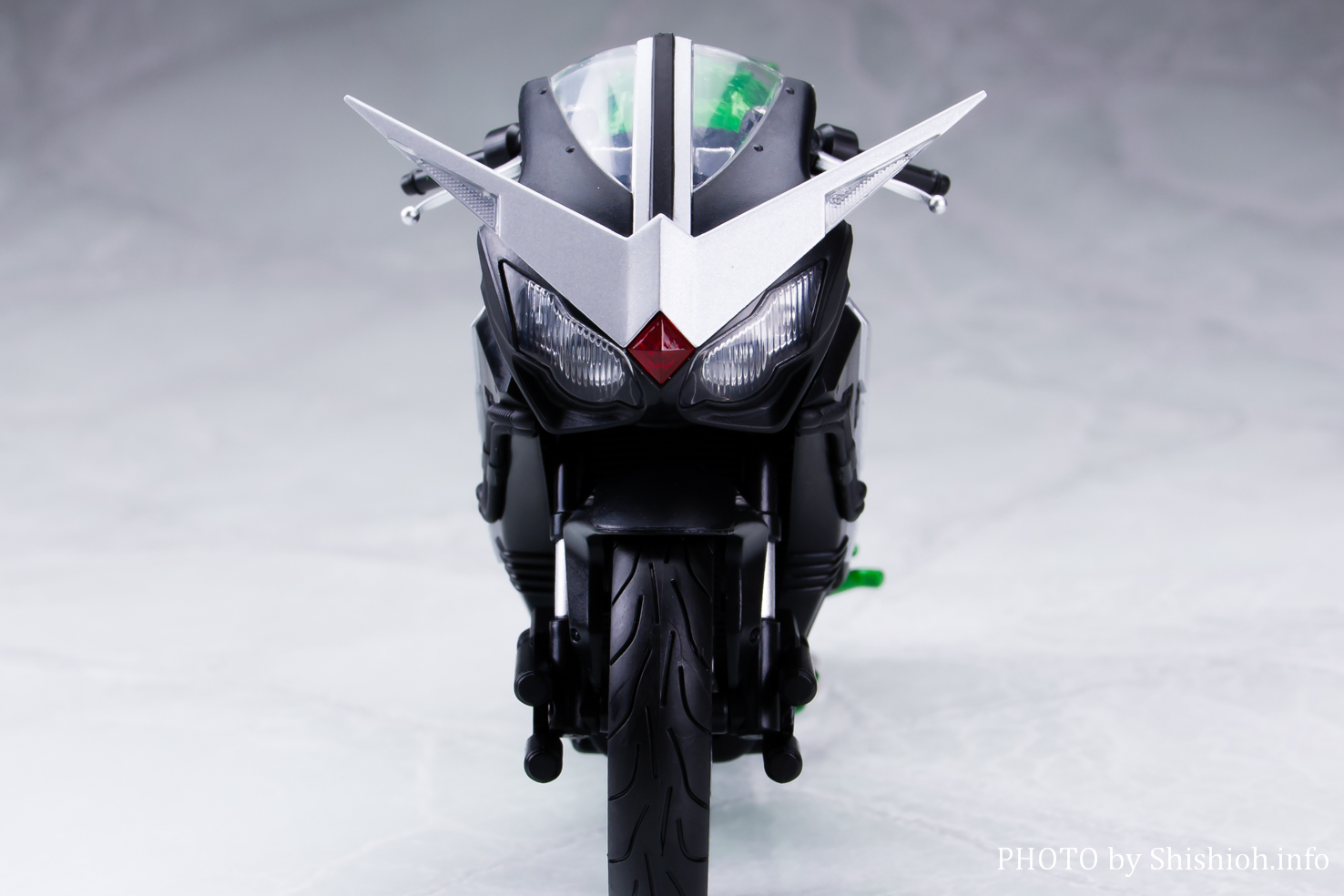 レビュー】S.H.Figuarts ハードボイルダー