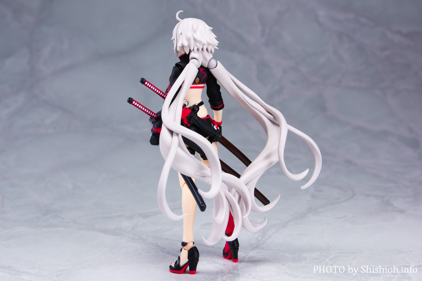 レビュー】 figma 454 バーサーカー/ジャンヌ・ダルク〔オルタ〕