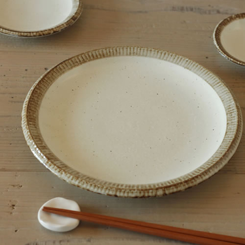 楽天市場】渕十草【粉引】プレート≪大≫24cm（丸） / 大皿 パスタ皿