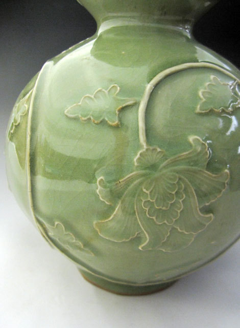 楽天市場】竜泉窯 天竜寺青磁瓢箪型牡丹文瓶 高さ約31cm 壺 中国 美術