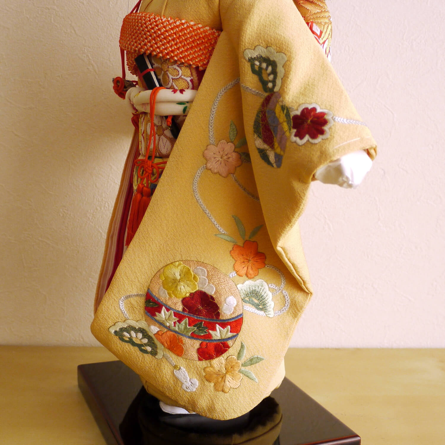 楽天市場】市松人形 元賀章介 12号尺二正絹手刺繍 手まり クリーム色