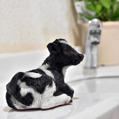 楽天市場】牛 子牛 小物 ミニ置物 リアルな置物 牛の置物お庭や玄関