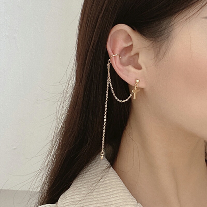 楽天市場】ゴールドイヤリングチェーンスパイククロスチャームピアス