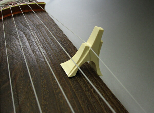 楽天市場】【琴用・万能琴柱】越後フ柱 三段大柱（13絃用） : 和楽器