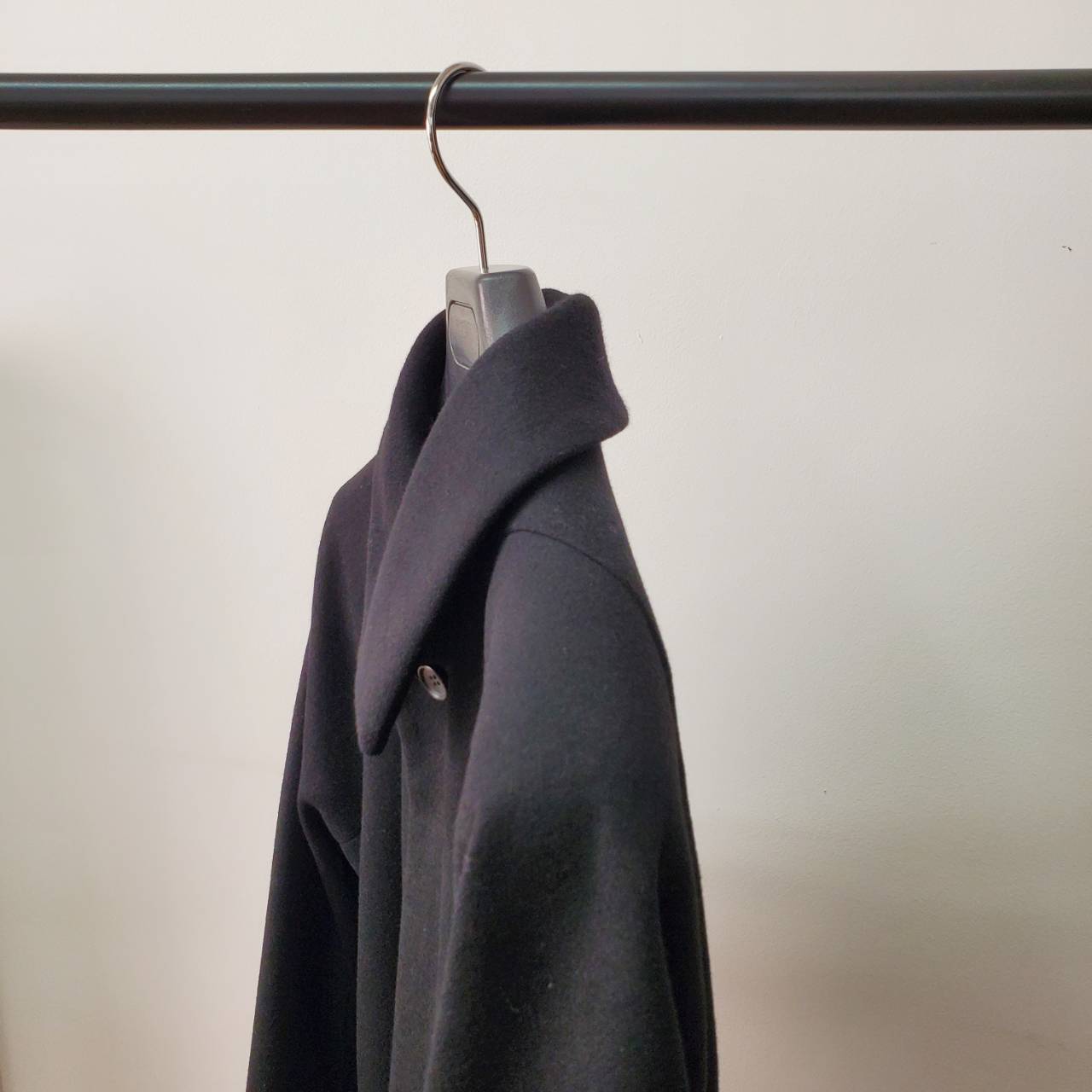 楽天市場】【閉店SALE！最大70％OFF】プラスチック ハンガー スーツ用