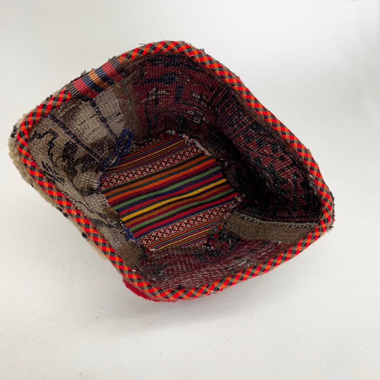 楽天市場】レッドカラー トライバルラグ リメイク 鉢カバー 布鉢カバー