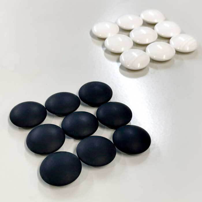 楽天市場】囲碁/碁石『蛤碁石（実用34号・厚さ9.5mm）』 : 日本棋院