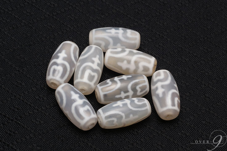 楽天市場】【老玉髄天珠 白 蓮花宝瓶天珠 約20mm×10mm】【メール便可