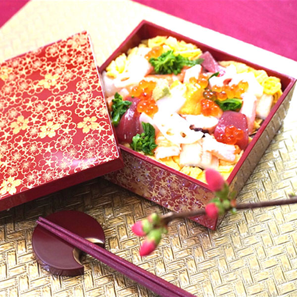 楽天市場】【取寄品】 桜づくし 三段重 朱 ＜5寸サイズ＞お重箱 3段重