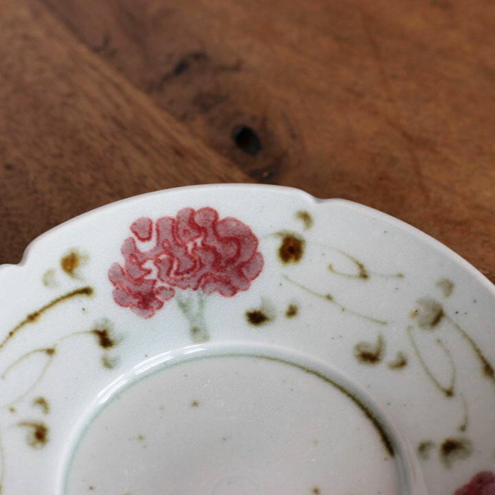 楽天市場】中田窯 5寸輪花皿 釉裏紅 花文 鉄唐草| 取り皿 中皿