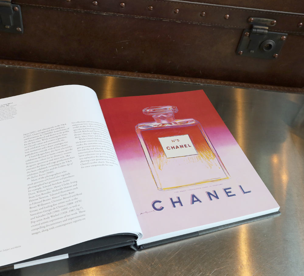 楽天市場】シャネル 本 コーヒーテーブルブック 洋書 インテリア