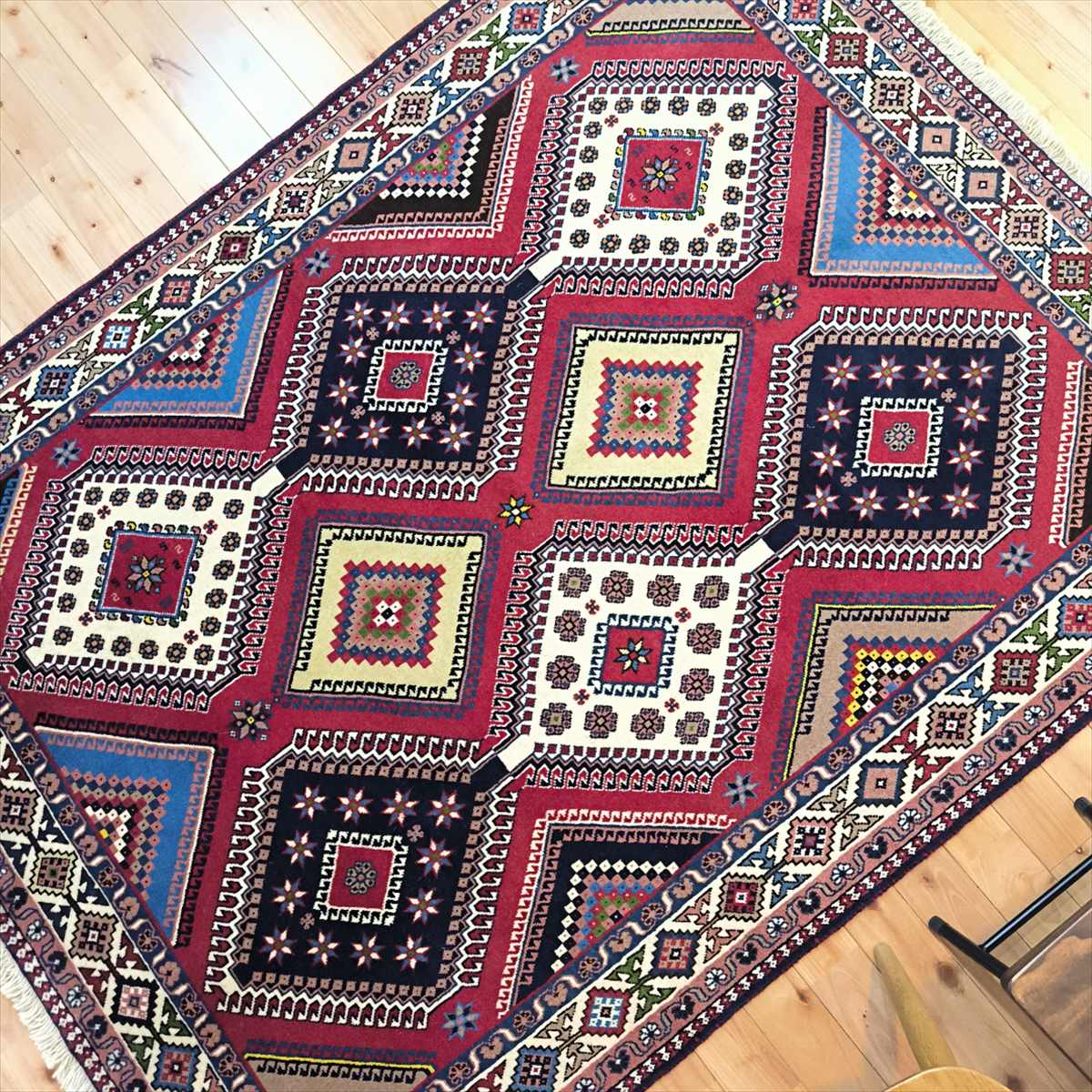 楽天市場】ペルシャ絨毯 【本物イラン産】 ヤラメ産 カラフル 200