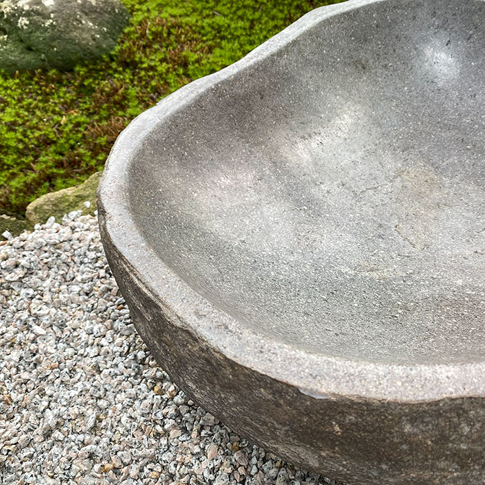 楽天市場】天然石 手水鉢 つくばい （48.5×47.5×16cm 35kg D）【 睡蓮