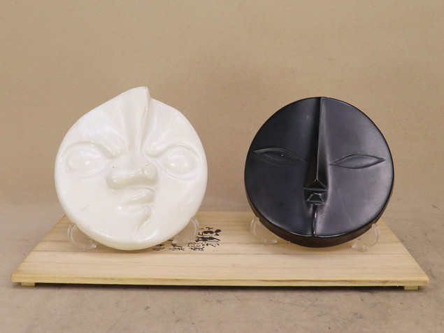 楽天市場】【岡本太郎】太陽の塔の顔「現在の顔」「過去の顔」2点