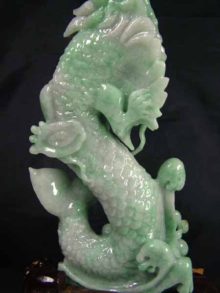 楽天市場】□龍香堂□☆A貨ミャンマー翡翠 台付き置物「海神龍魚