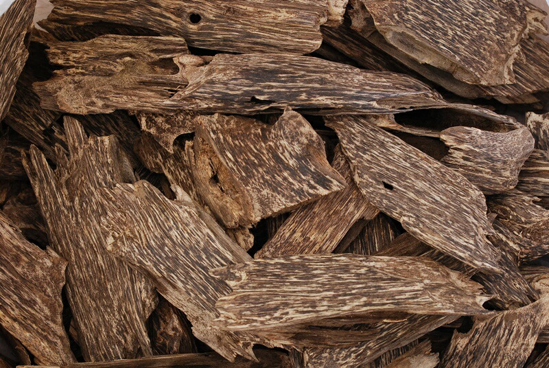 楽天市場】沈香 ベトナム産高級栽培沈香【訳あり中高ランク】100g