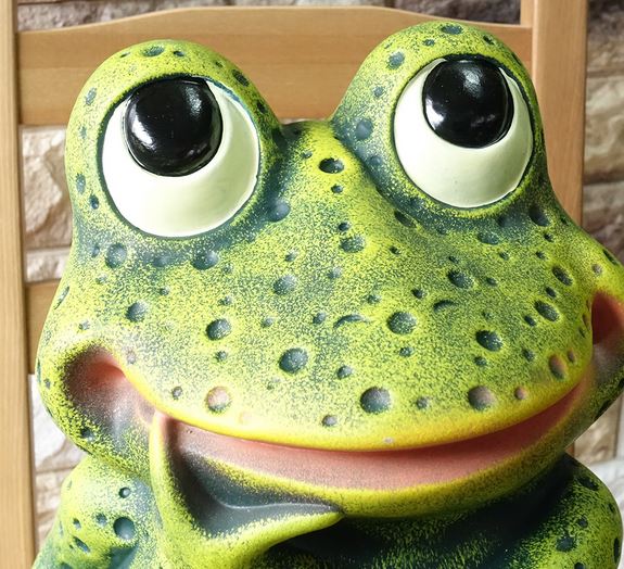 楽天市場】ポルトガル製 輸入雑貨 カエル 蛙 置物 オブジェ なるへそ