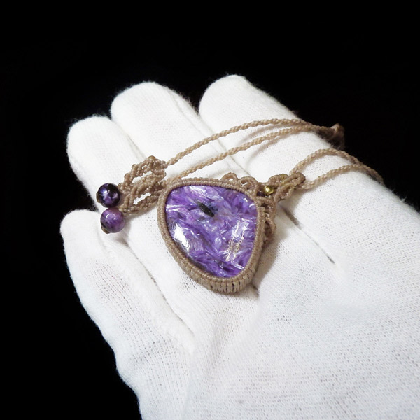 楽天市場】チャロアイト マクラメペンダント 天然石ペンダント