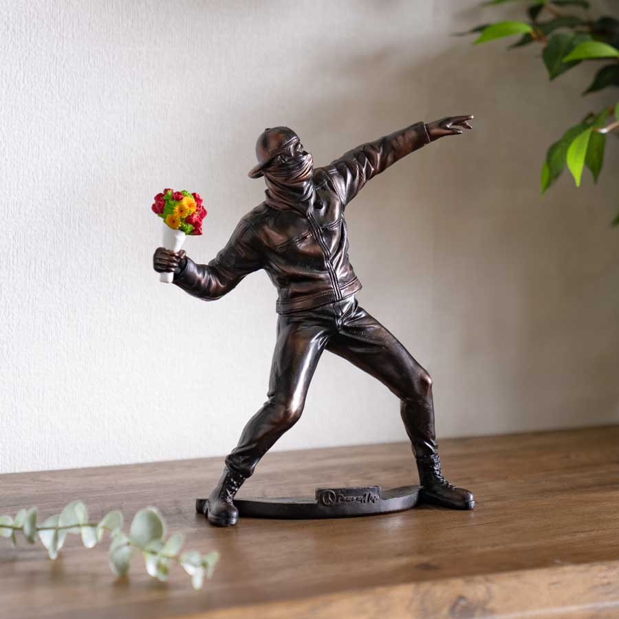 楽天市場】今だけ5%offクーポン オーナメント インテリア バンクシ