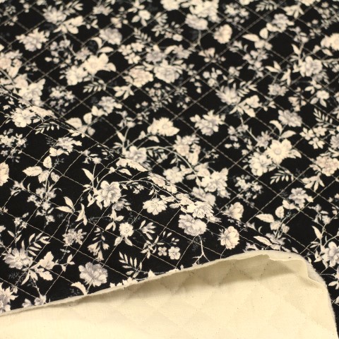 楽天市場】【キルティング生地】キルティング 花 フラワー 黒色 黒系色