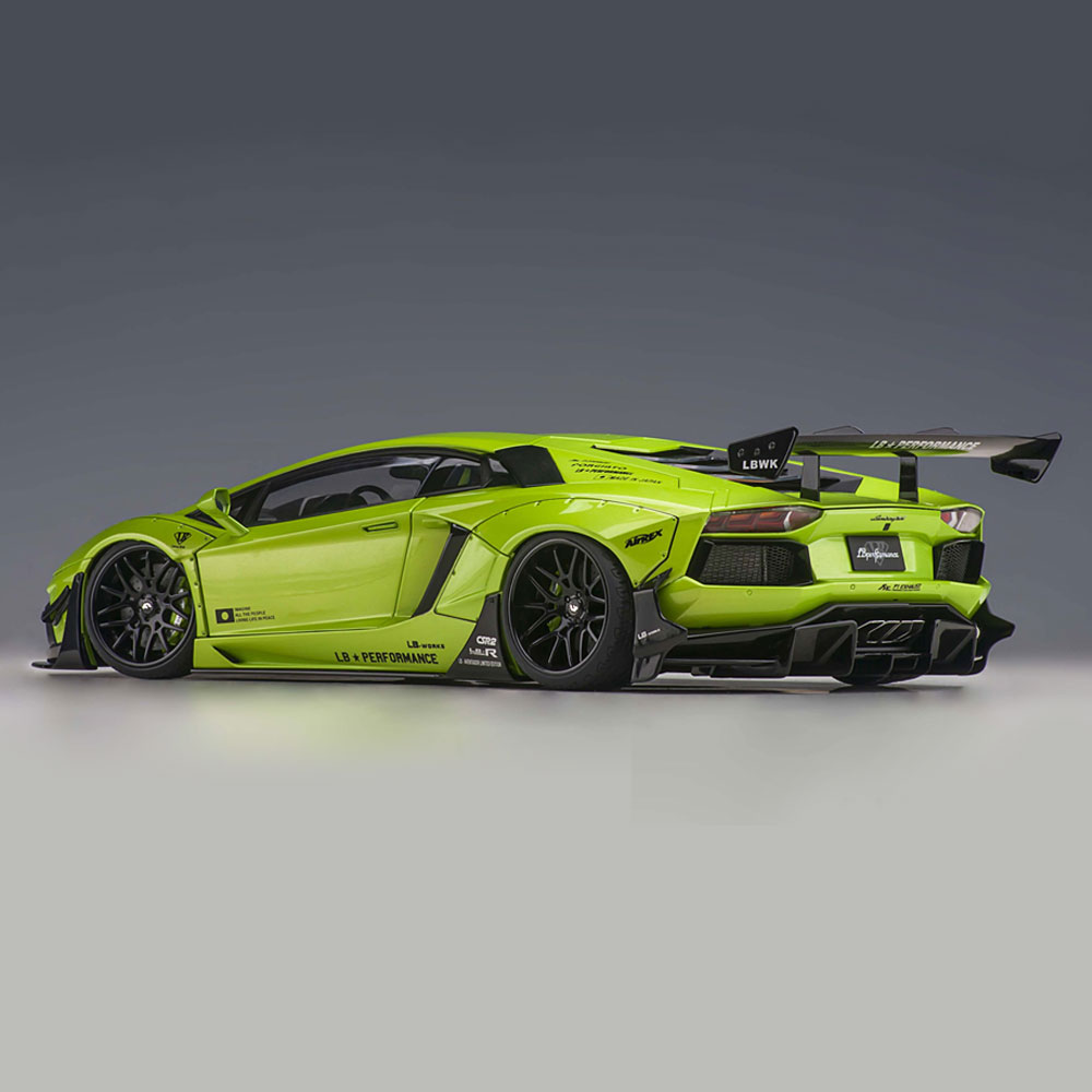 楽天市場】ミニカー 1/18 ランボルギーニ アヴェンタドール リミテッド